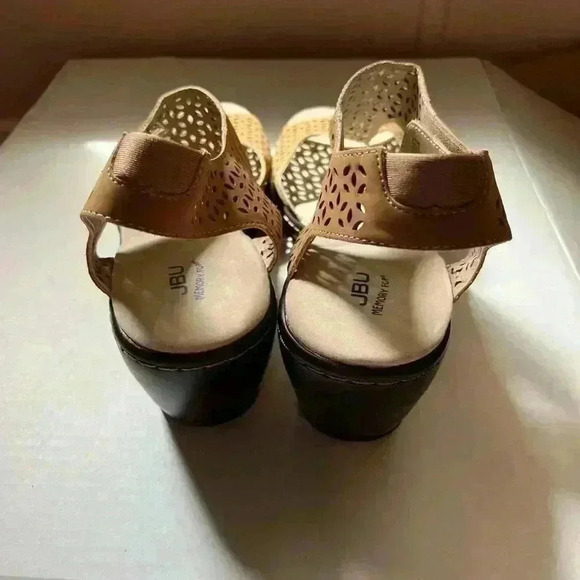 JBU By Jambu Sandy Brown Chloe Wedge Sandal Size 11M - Picture 6 of 9